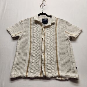⭐ VSTR Unisex/Men’s Crochet-Style Short Sleeve Button-Down Shirt – Size Large